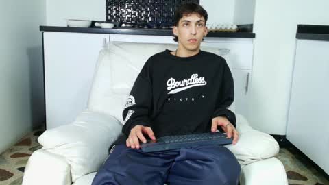 Vincent online show from 01.28.25