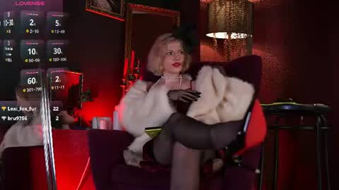 Snapshot of vinyl_kiss chatting on 06.29.26 Carrie Next streams Sat Sun 3pm-11pm EST online show from 06.29.26