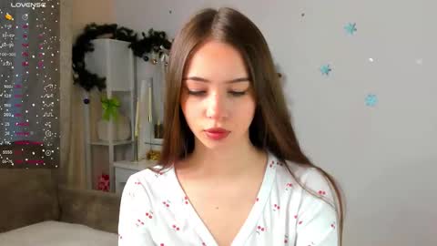 Snapshot of violarivera chatting on 01.10.26 violarivera online show from 01.10.26