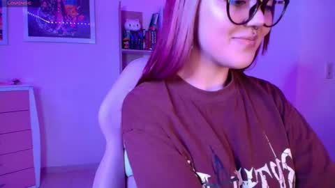 violet online show from 03.10.25