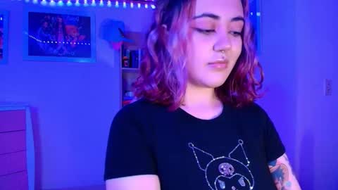 violet online show from 11.15.25