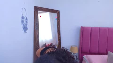 Snapshot of violet__15 chatting on 04.27.26 violet__15 online show from 04.27.26
