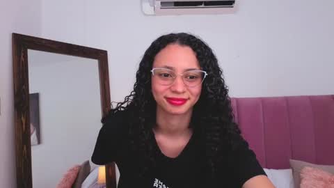 Snapshot of violet__15 chatting on 06.03.26 violet__15 online show from 06.03.26