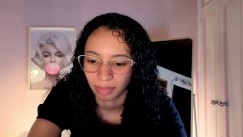 Snapshot of violet__15 chatting on 07.16.26 violet__15 online show from 07.16.26