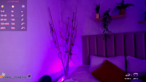 Violet Jones online show from 01.27.25