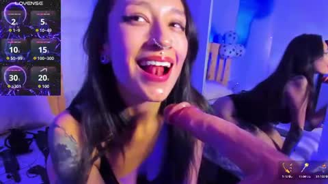 Snapshot of violet_jonesss chatting on 06.19.26 Violet Jones online show from 06.19.26