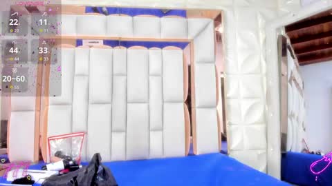 violet_milleer online show from 04.12.26