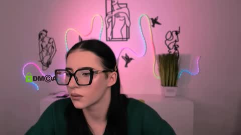 violet_moxi online show from 12.16.25