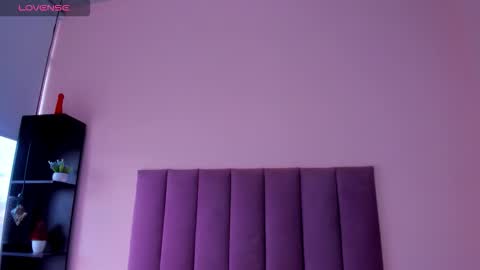 violet online show from 01.12.26