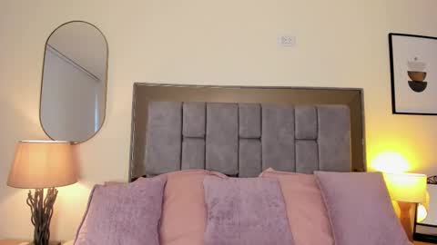 Violet Nova online show from 02.23.26