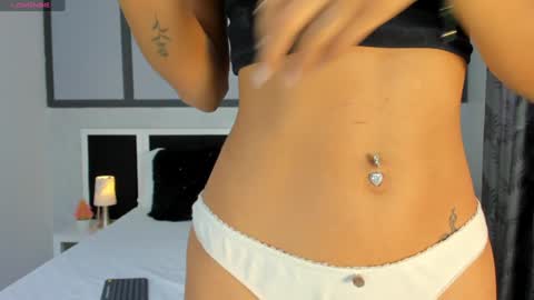 Snapshot of violet_rost chatting on 01.24.25 Violet online show from 01.24.25