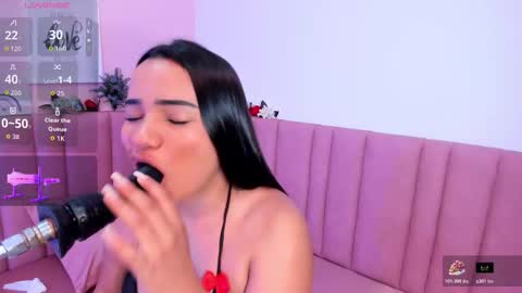 Violet online show from 11.14.25