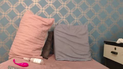 Violeta  online show from 12.17.24