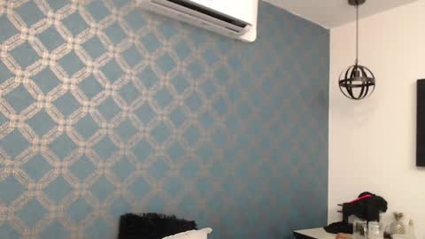 Violeta  online show from 12.19.24