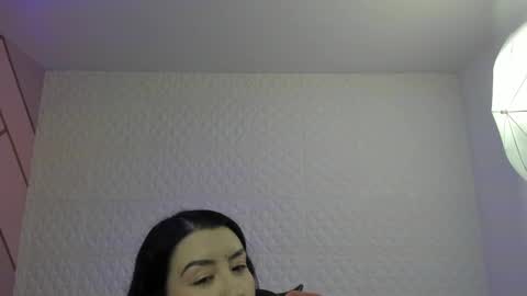     online show from 10.04.25
