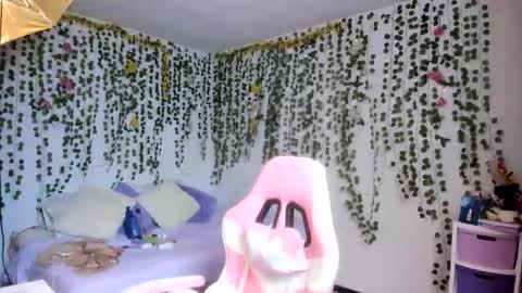 Violeta online show from 11.27.25