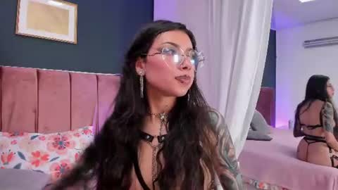 Snapshot of violeta_muns chatting on 06.26.26 Violeta online show from 06.26.26