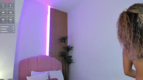 Snapshot of violeta_sannz chatting on 05.11.26 violeta_sannz online show from 05.11.26