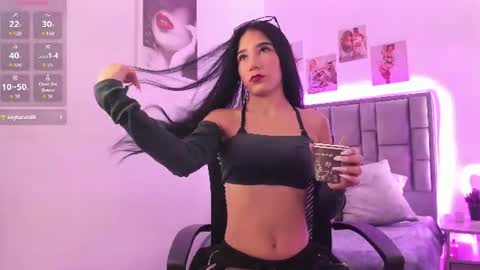 Snapshot of violeta_velvet_ chatting on 06.24.26 online show from 06.24.26
