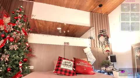 Violet online show from 12.15.25