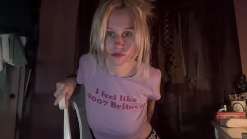 violet online show from 11.26.25