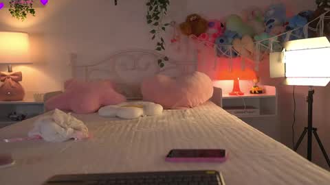 Snapshot of violeth___ chatting on 05.05.26 violeth___ online show from 05.05.26