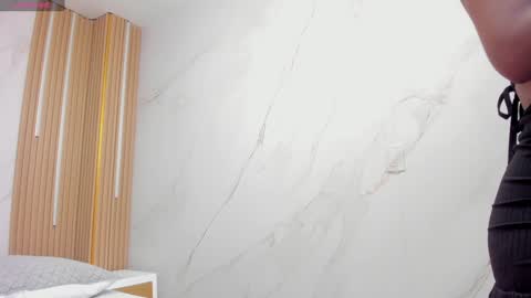 Snapshot of violeth__passionate chatting on 01.30.25 VIOLETA online show from 01.30.25