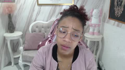 violeth_b online show from 12.10.24