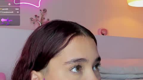 Violeth Hill online show from 03.11.25