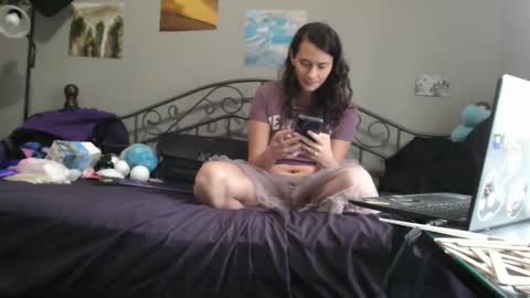 Snapshot of violethooper chatting on 04.10.26 Violet Hooper online show from 04.10.26