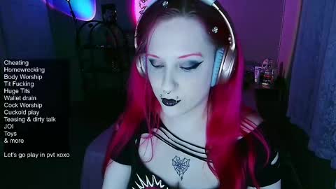 Violet October online show from 09.26.25