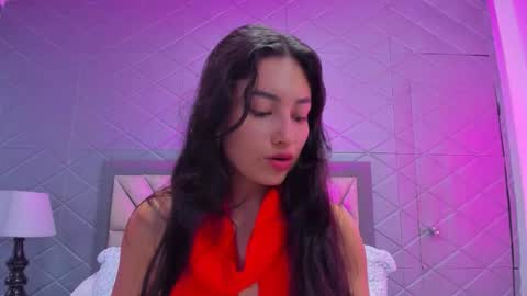 Violet Rousse online show from 12.18.25