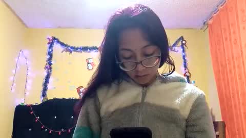 Violet777  online show from 12.19.25