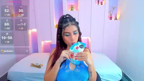 Snapshot of violetsmith7 chatting on 01.15.25 violetsmith online show from 01.15.25