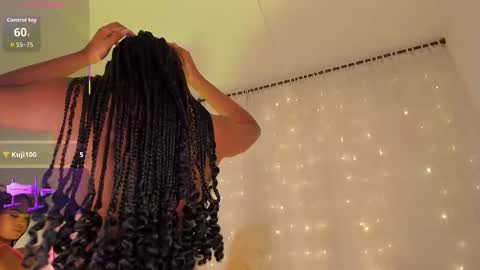 violett23_ online show from 11.12.25