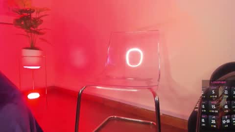 Violett  online show from 11.04.25