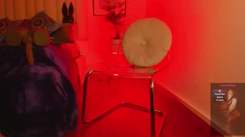 Violett  online show from 11.06.25