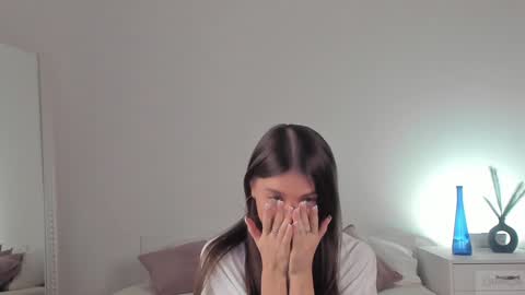 violetta_finch online show from 01.31.25