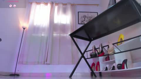 CALL ME TATIANA online show from 09.17.25