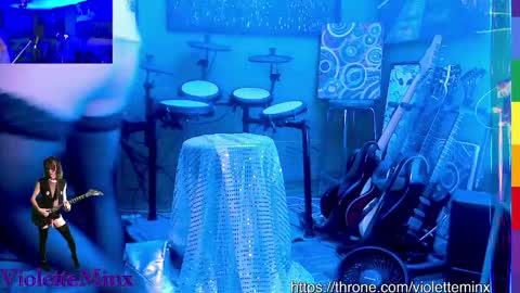 Violette online show from 05.10.26