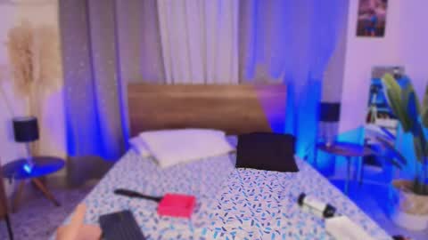 Violett online show from 11.18.25