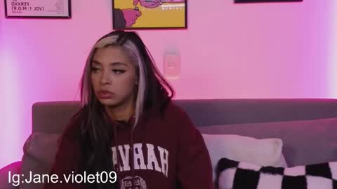 Violet online show from 09.09.25