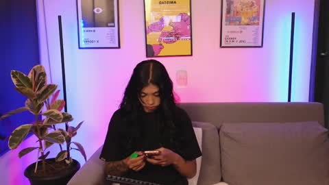 Violet online show from 04.03.26