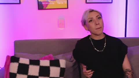 Violet online show from 04.14.26