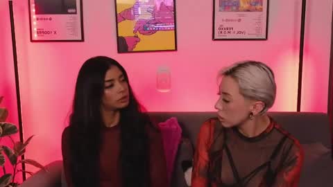 Violet online show from 04.18.26