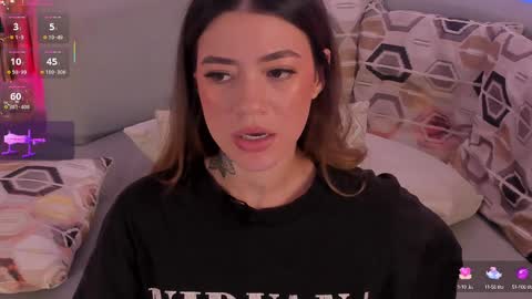 Violett  online show from 03.08.25