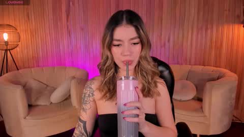 Violett  online show from 09.21.25