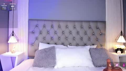 VioletthaRous online show from 11.19.25