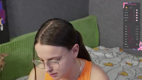 Snapshot of violetwin chatting on 02.24.26 Violet online show from 02.24.26