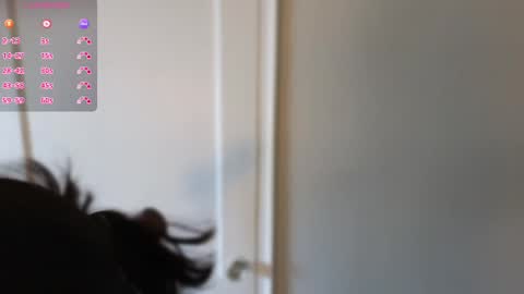 Violet Winter  indie sleaze goth girl next door online show from 09.14.25